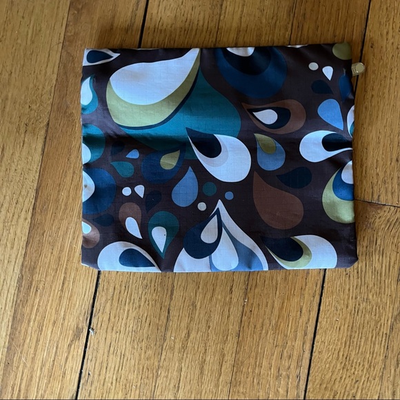 LeSportsac Bag & Makeup Pouch - Picture 6 of 9